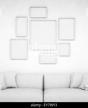 Images vides dans une pièce avec un canapé Banque D'Images