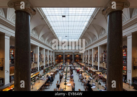 Grande salle de lecture de la bibliothèque universitaire, Université de Vienne, Ringstraße, Vienne, Autriche Banque D'Images