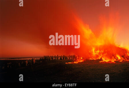 Volborg ou Nuit de Walpurgis bonfire célébrations le 30 avril en Suède avec des chants traditionnels et de fête du printemps à l'accueil Banque D'Images