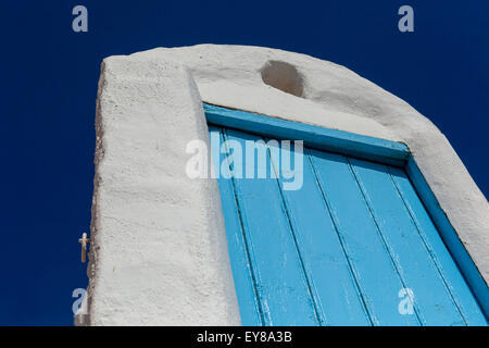 Porte Bleue, Terrasse, Santorini, Cyclades, Grèce, Europe Banque D'Images