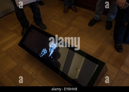 Une photo numérique d'Adolf Hitler à l'Siegfried-Wagner-Haus de Bayreuth, Allemagne, 24 juillet 2015. Le Musée Richard Wagner à Bayreuth s repoen après d'importantes rénovations, le 26 juillet 2015. PHOTO : NICOLAS ARMER/DPA Banque D'Images