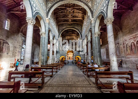 L'intérieur de San Miniato al Monte 11ème siècle et le monastère de Florence, Italie. Banque D'Images
