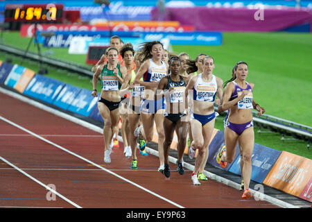 Londres, Royaume-Uni. 24 juillet, 2015. Laura WEIGHTMAN, Femmes en 1500, Diamond League jeux anniversaire Sainsbury's, Queen Elizabeth Olympic Park, Stratford, London, UK. Crédit : Simon Balson/Alamy Live News Banque D'Images