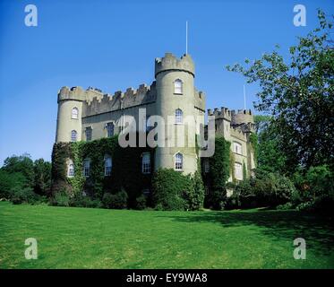 Château de Malahide, Co Dublin, Irlande ; 12ème siècle Castle Banque D'Images