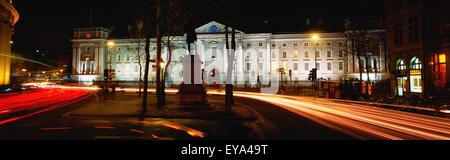 Trinity College, Dublin, County Dublin, Irlande ; University Building at Night Banque D'Images