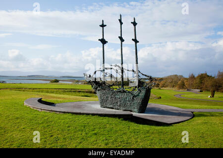 Le National Famine monument situé près de Westport, County Mayo, Ireland Banque D'Images