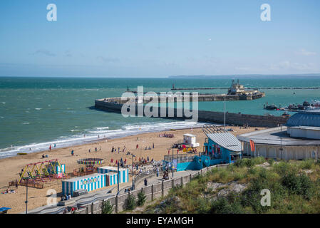 Plage et port de Ramsgate, Kent, England, UK Banque D'Images