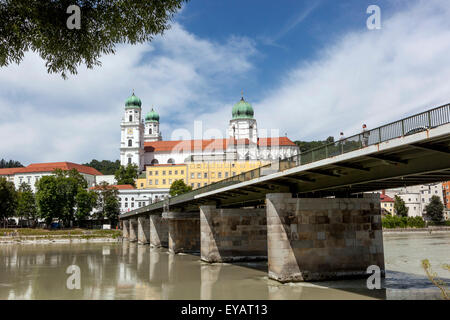 Pont Marienbrücke Passau sur la rivière Inn Passau Allemagne Haute-bavière Banque D'Images