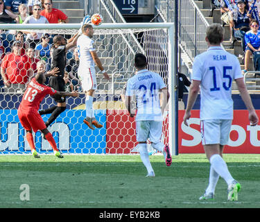 L'équipe de football du Panama à l'encontre de l'Organisation des membres de l'équipe nationale du football de mens sur penalty à la troisième place match de la Gold Cup | soccer professionnel / Joueurs de football showcase athlétisme et de compétition sur le terrain à Chester en Pennsylvanie | les athlètes américains / USMNT la concurrence et perdre en coupe-vous | Banque D'Images