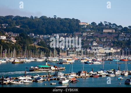 Le bateau à vapeur restauré 'Kingswear Castle' de descendre dans la rivière Dartmouth sur la rivière Dart, Devon, England, UK Banque D'Images