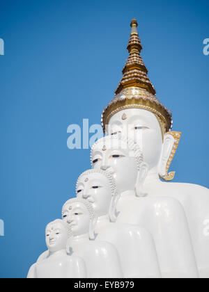 Wat Pha Kaew Sorn Bouddha Blanc, statues, Thaïlande phetchabun Khao Kho Banque D'Images