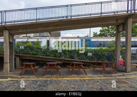 Train dans Old Leigh Banque D'Images