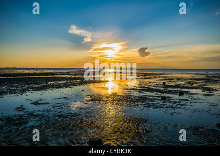 Coucher de soleil sur la plage de Margate dans le Kent Banque D'Images