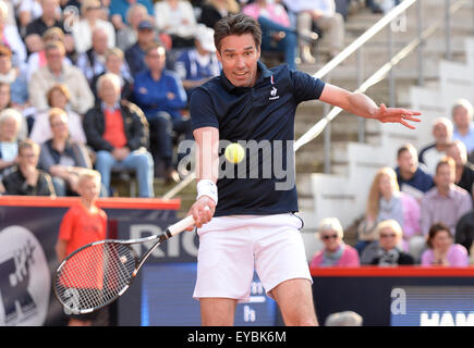 Hambourg, Allemagne. 26 juillet, 2015. Michael Stich d'Allemagne en action contre Goran Ivanisevic de Croatie pendant leur correspondance dans le contexte de l'événement sportif 'Legendenmatch' (lit. match des légendes) à Hambourg, Allemagne, 26 juillet 2015. Photo : DANIEL BOCKWOLDT/dpa/Alamy Live News Banque D'Images