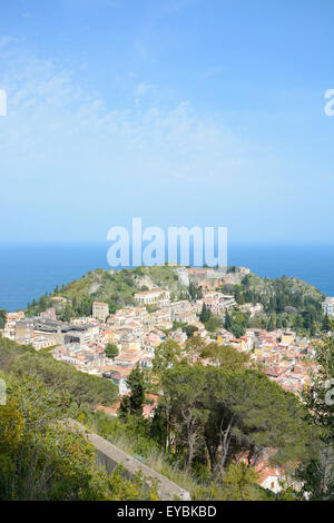 La vue depuis le Monte Tauro Taormina, en Sicile, Italie Banque D'Images