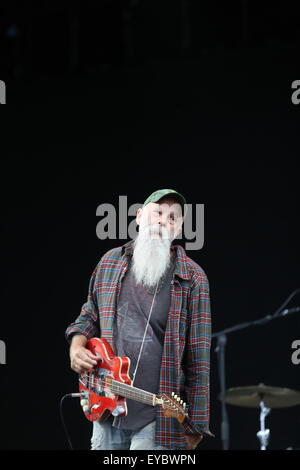 Maidstone, Kent, UK. 26 juillet, 2015. SeasickSteve vrai nom Steven Gene Wold, rendement au cours de Ramblin Man juste 2015, jour 2 festival de rock classique, country et blues à Mote Park, Maidstone, Angleterre le 26 juillet 2015. Photo par Glamourstock. Credit : swift-créatifs/Alamy Live News Banque D'Images