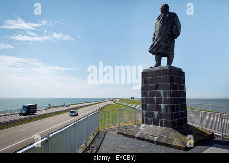 Den Oever, Pays-Bas, Cornelis Lely statue sur l'Afsluitdijk Banque D'Images