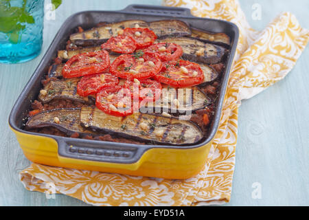 Gratin au four avec la viande hachée et d'aubergines Banque D'Images