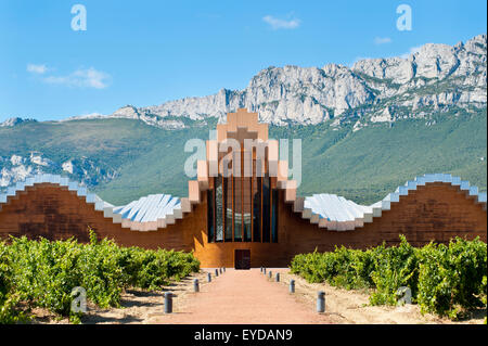 Vignoble Ysios conçu par le célèbre architecte espagnol Santiago Calatrava, Laguardia, Pays Basque, Espagne Banque D'Images