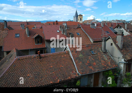 Sur le toits d'Annecy Banque D'Images