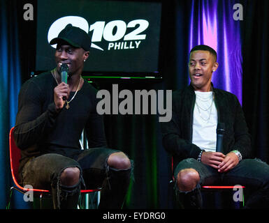 Bala Cynwyd, Pennsylvania, USA. 27 juillet, 2015. Chant norvégien et à l'écriture de duo Nico & Vinz Visiter Q102's Performance Theatre le 27 juillet 2015 à Bala Cynwyd, Pennsylvania, United States. Crédit : Paul Froggatt/Alamy Live News Banque D'Images