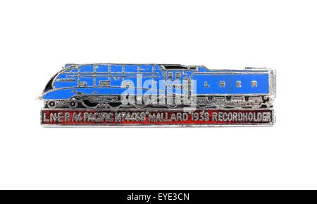 Un train à vapeur britannique émail badge.LNER Classe A4 4468 Mallard Banque D'Images