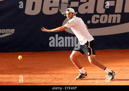 Simone Bolelli de l'Italie en action lors d'un match de double avec son compatriote Fognini contre Nadal et Munar d'Espagne à l'ATP tennis tournoi à Hambourg, Allemagne, 27 juillet 2015. Photo : afp/MARQUES DE BODO Banque D'Images