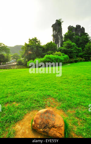 7 étoiles Guillin Park et roches karstiques Yangshuo en Chine. Banque D'Images