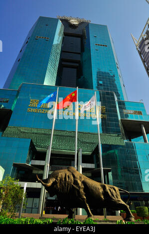 Avec bull en bourse sur avant le 03 août 2011 à Shenzhen, Chine Banque D'Images