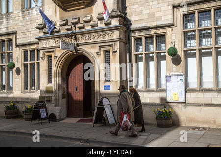 Bâtiment de la bibliothèque de Bingham, Cirencester, Gloucestershire, Angleterre, Royaume-Uni, Banque D'Images