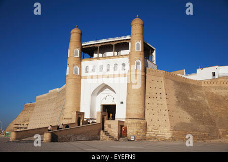 Passerelle de l'arche Forteresse, vieille ville, Boukhara, Ouzbékistan Banque D'Images