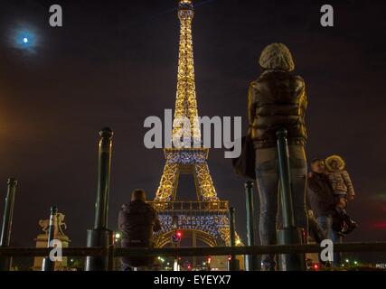 La couleur de l'automne au pied de la Tour Eiffel à Paris 24/11/2012 - Sylvain Leser Banque D'Images