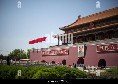 Entrée de la Cité Interdite avec portrait de Mao, à Beijing, Chine Banque D'Images