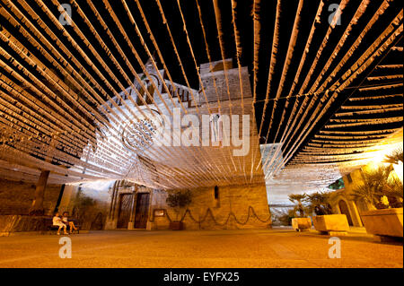 L'église de Sant Jaume de nuit, Alcudia, Majorque, Iles Baléares, Espagne Banque D'Images