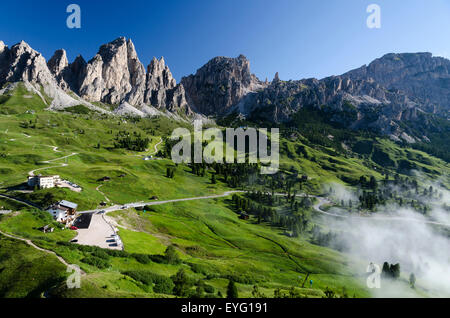 Italie DolomitesGardena Grödner Joch Pass entre Vallée de Gardena et Badia bg.:montagnes Cir et Col Banque D'Images