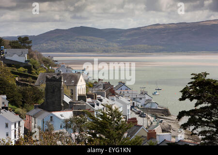 Royaume-uni, Pays de Galles, Gwynedd, Aberdovey, augmentation de la vue sur le village de Pen y dwr viewpoint Banque D'Images