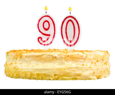 Gâteau d'anniversaire avec des bougies 90 numéro isolé sur fond blanc Banque D'Images