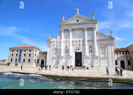 L'église de San Giorgio Maggiore sur l'île San Giorgio, Venise, Italie. Elle : Chiesa di San Giorgio Maggiore Venezia, Italia. Banque D'Images