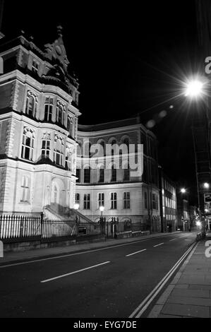 Adams Building at night, Nottingham, England UK Banque D'Images