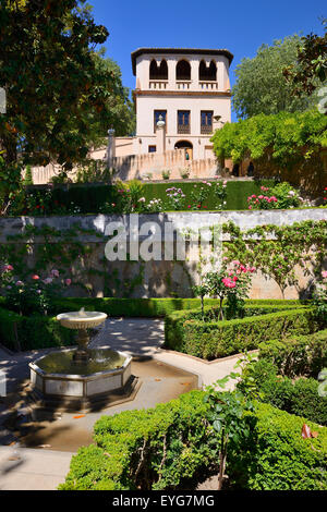 Terrasses de la partie supérieure du Palais jardins du Generalife à Grenade, Andalousie, Espagne Banque D'Images