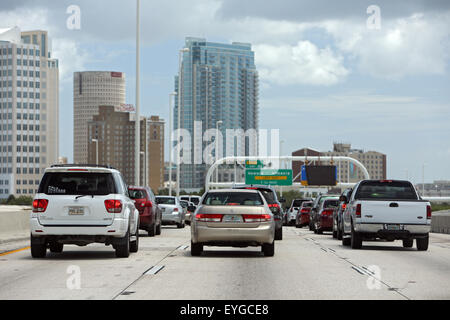 Tampa, États-Unis d'Amérique, de confiture sur l'autoroute Banque D'Images
