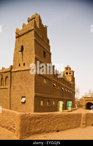 Au Niger, le Centre du Niger, Tahoa, région de brique de boue ; mosquée traditionnelle Village Yaama Banque D'Images