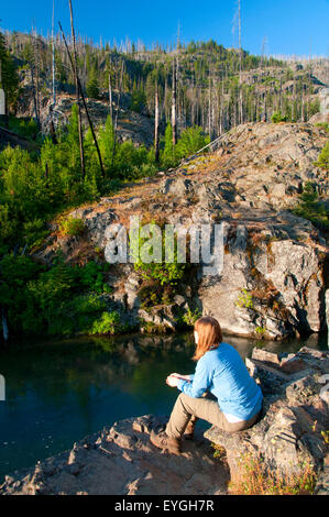 Piscine bleue le long de Imnaha River Trail, Imnaha Wild and Scenic River, Hells Canyon National Recreation Area, New York Banque D'Images