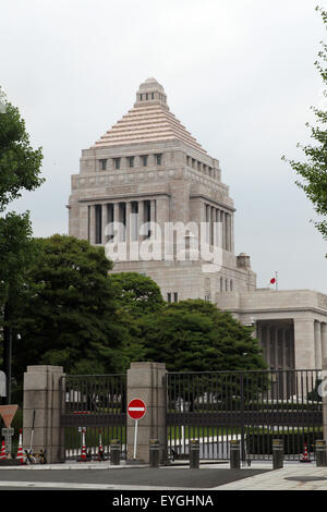 Tokyo, Japon. 29 juillet, 2015. Image générale du Parlement le 29 juillet 2015 à Tokyo, Japon. La Chambre basse du parlement a approuvé une loi permettant le Japon d'étendre le rôle de la Forces d'autodéfense. © Kimura-Matsumoto Junko/Jana Press/Zuma Zuma/fil Wire/Alamy Live News Banque D'Images