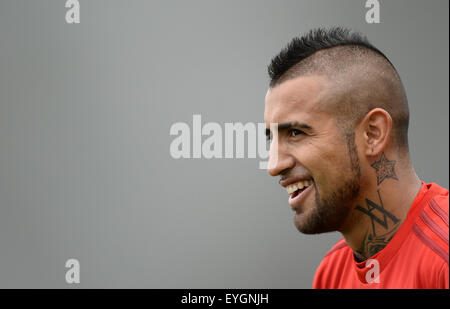 Munich, Allemagne. 29 juillet, 2015. Arturo Vidal assiste à une session de formation à Munich, Allemagne, 29 juillet 2015. Le Bayern Munich se prépare pour la prochaine saison de Bundesliga 2015-2016. Photo : Andreas GEBERT/dpa/Alamy Live News Banque D'Images