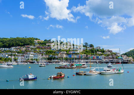 Vue sur la rivière Dart vers Kingswear, Dartmouth, South Hams, Devon, England, UK Banque D'Images