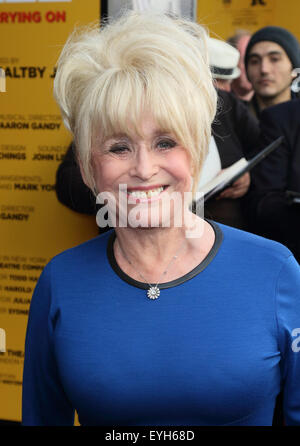 'Juste Jim Dale' Press nuit au Vaudeville Theatre, The Strand, London Avec : Barbara Windsor Où : London, Royaume-Uni Quand : 28 mai 2015 C Banque D'Images