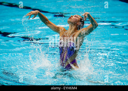 Kazan, Russie. 29 juillet, 2015. Huang Xuechen de Chine effectue au cours de la natation synchronisée solo libre finale aux Championnats du monde de natation 2015 à Kazan, Russie, 29 juillet 2015. Huang a pris la médaille d'argent avec un score de 95,7000 points. Credit : Zhang Fan/Xinhua/Alamy Live News Banque D'Images