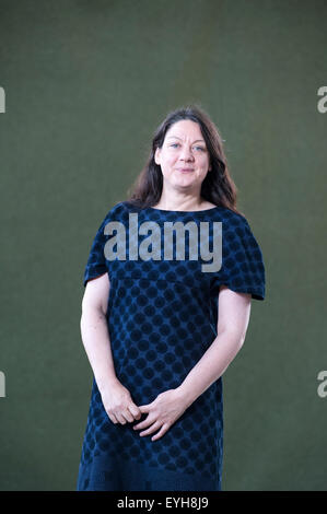 Naturaliste, écrivain et historien, Helen MacDonald, apparaissant à l'Edinburgh International Book Festival. Banque D'Images