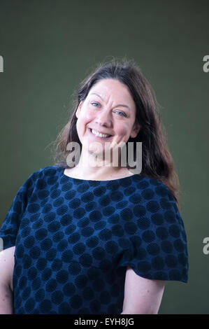 Naturaliste, écrivain et historien, Helen MacDonald, apparaissant à l'Edinburgh International Book Festival. Banque D'Images